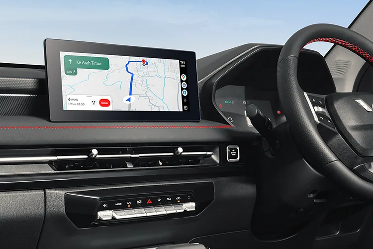 10.25-Head-Unit-with-Smartphone-Interconnection-IOV-InteriorNewAlvez.webp