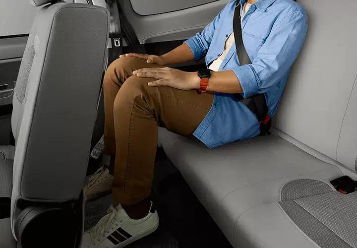 COMFORTABLE-3RD-ROW-SEAT-New-Confero.webp