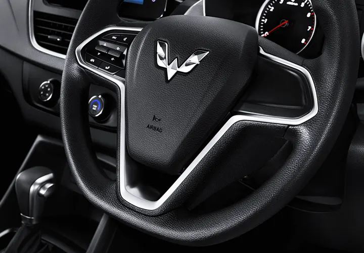 Dual-SRS-Airbag-Driver-InteriorCortezS.webp