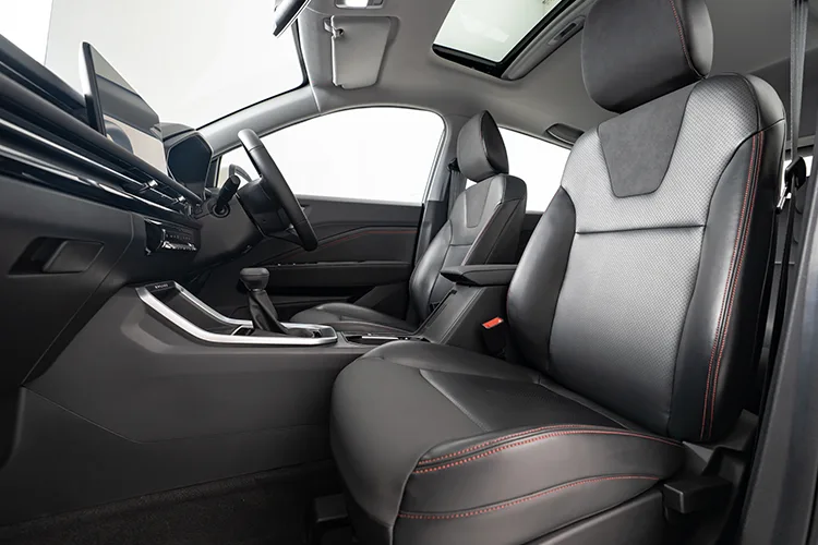Synthetic-Leather-Seats-with-Soft-Touch-InteriorNewAlvez.webp